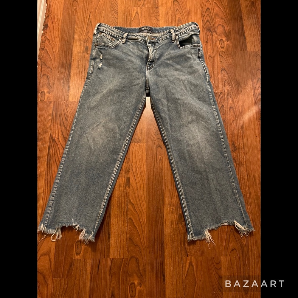 Silver Capris